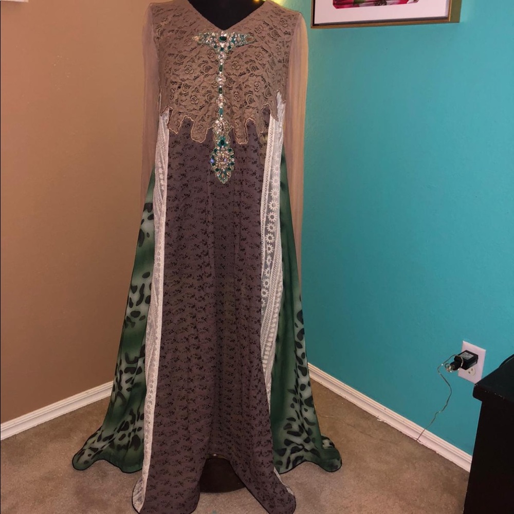 PAKISTANI DESIGNER GOWN COTTON AND SILK SIZE SMALL